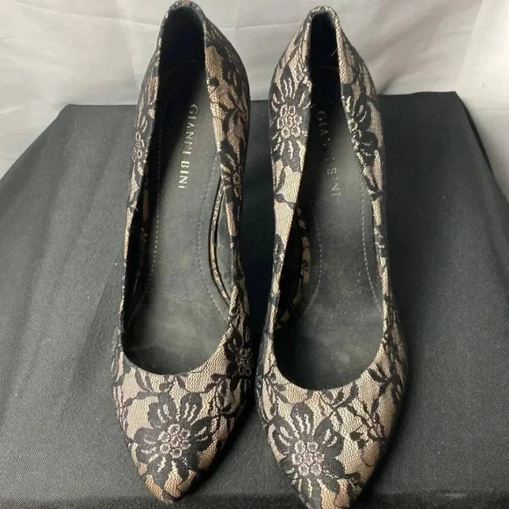 GIANNI BINI WO SIZE 8.5 BLACK FLORAL LACE PUMP SHOE 4” HEEL LEATHER SOLE… - Picture 5 of 13